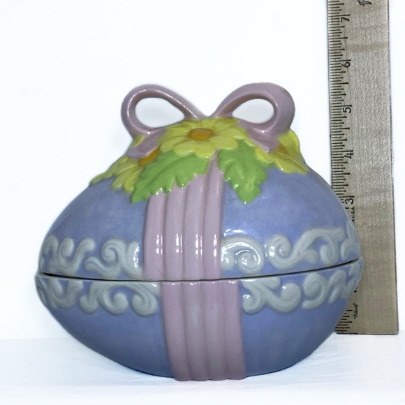 Vintage Hand Painted Easter Egg Candy Dish Trinket Dish Jar Functional Art 1981 - Picture 3 of 16